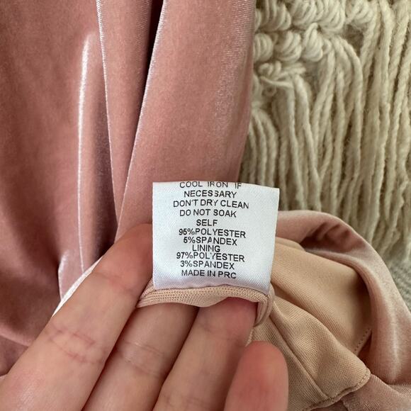 Meshki Velvet Bodycon Mini Dress - Picture 4 of 9